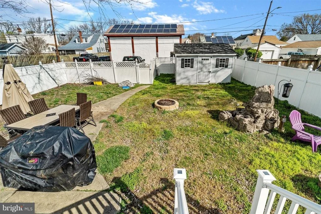 Photo of 110 DORIS AVENUE