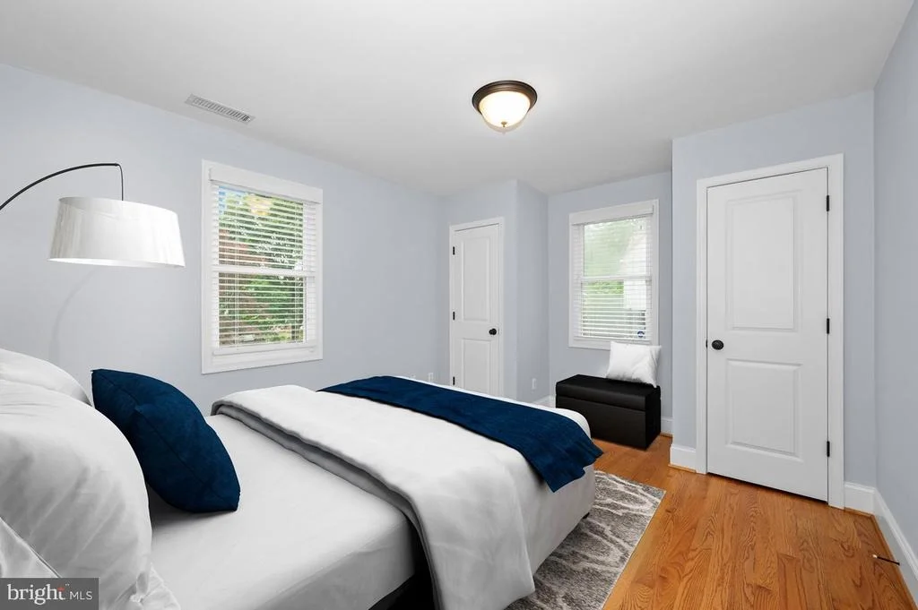 Photo of 6 E HAMILTON AVENUE
