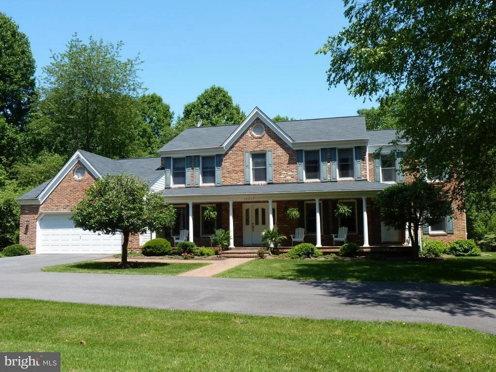Photo of 16217 WHITEHAVEN ROAD