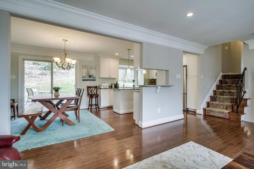 Photo of 919 JUNIPER PLACE