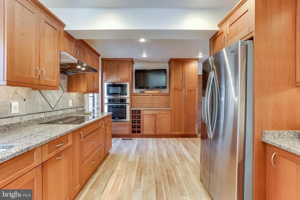 Photo of 6148 LLANFAIR DRIVE