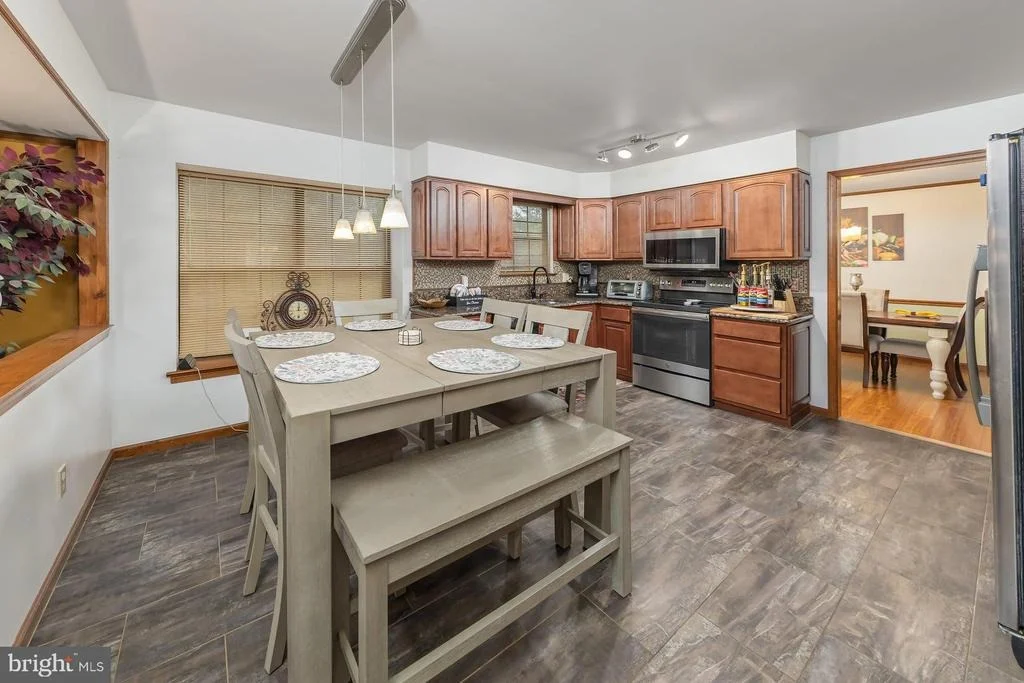 Photo of 1122 RAINBOW CIRCLE