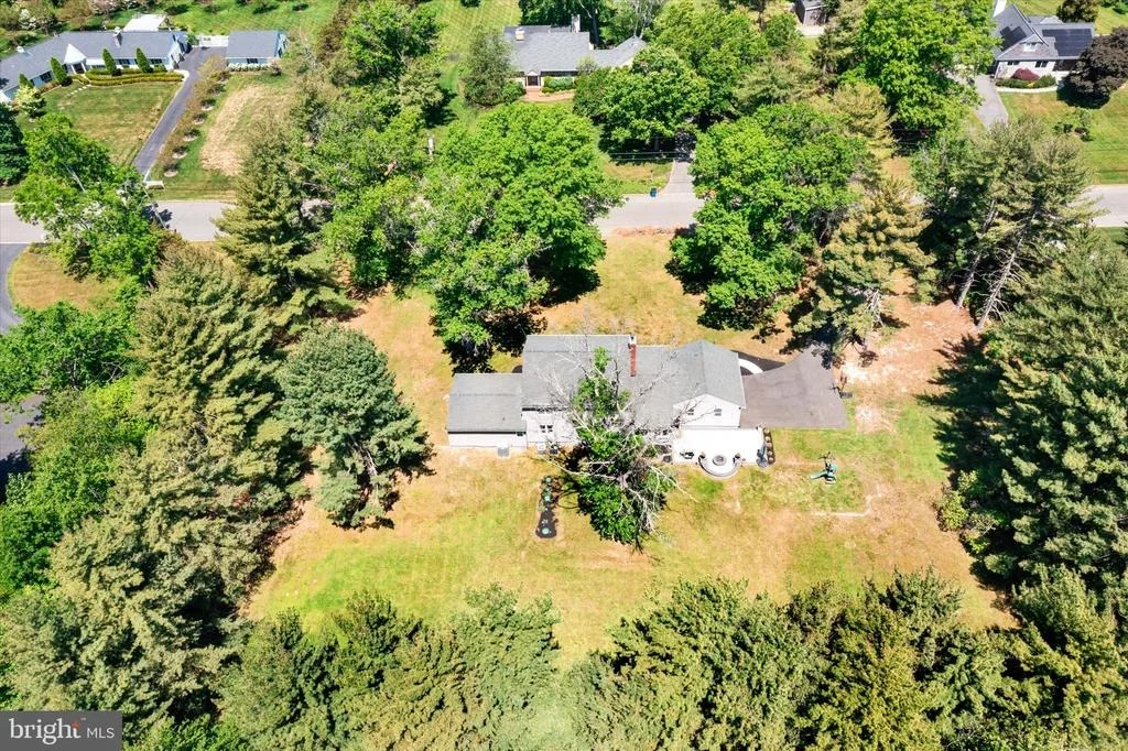 Photo of 5 SKYFIELD DRIVE