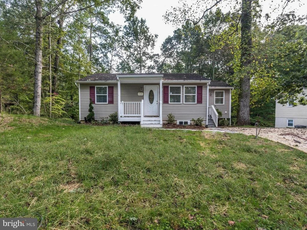 Photo of 754 OX BOW LANE