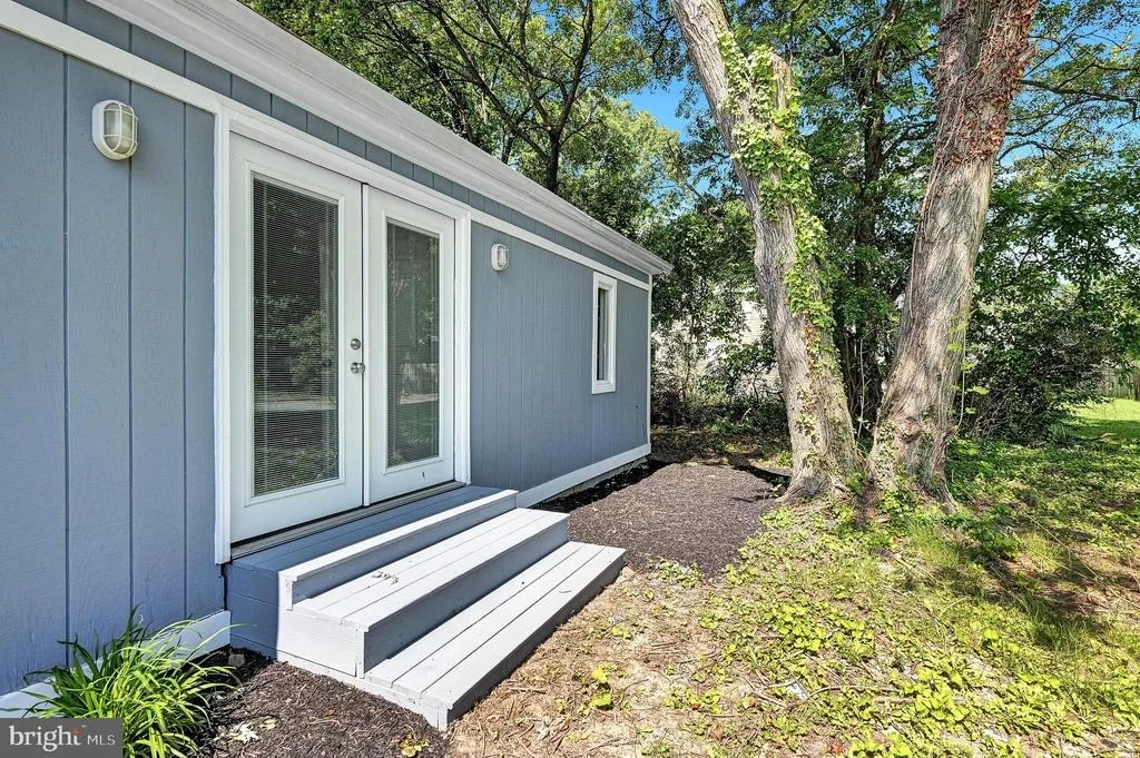 Photo of 501 CLAYS LANE