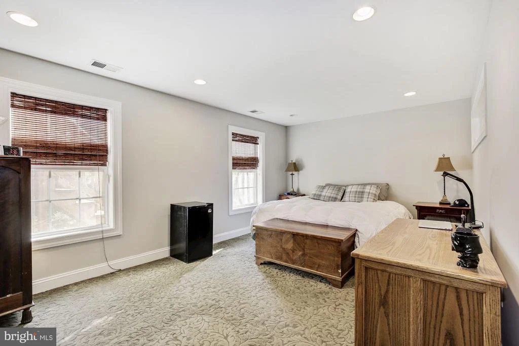 Photo of 4834 BROOM DRIVE