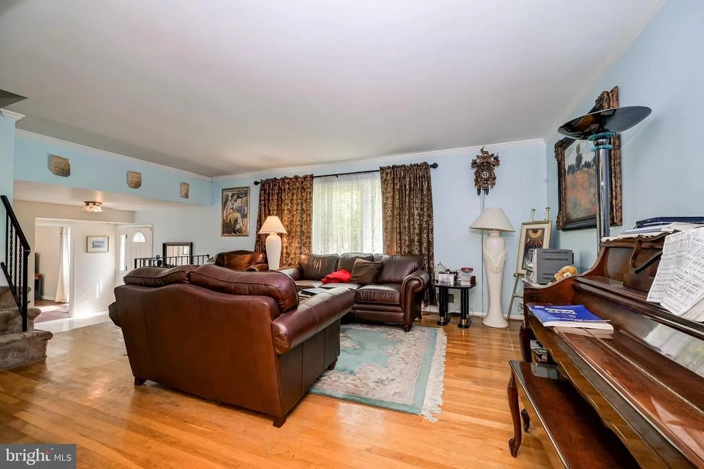 Photo of 702 BUCCANEER COURT
