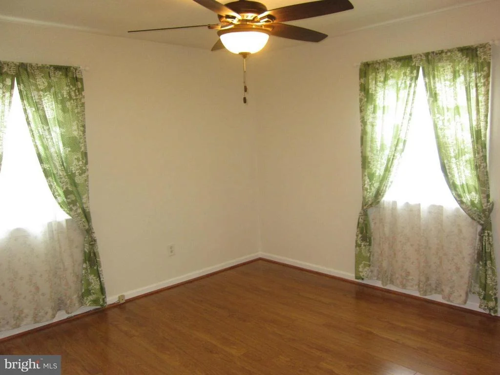 Photo of 1309 RUPPERT ROAD