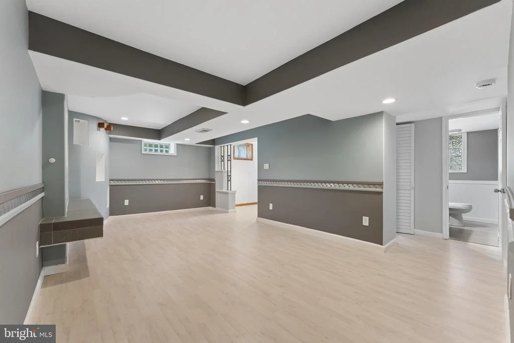 Photo of 8816 SAUNDERS LANE