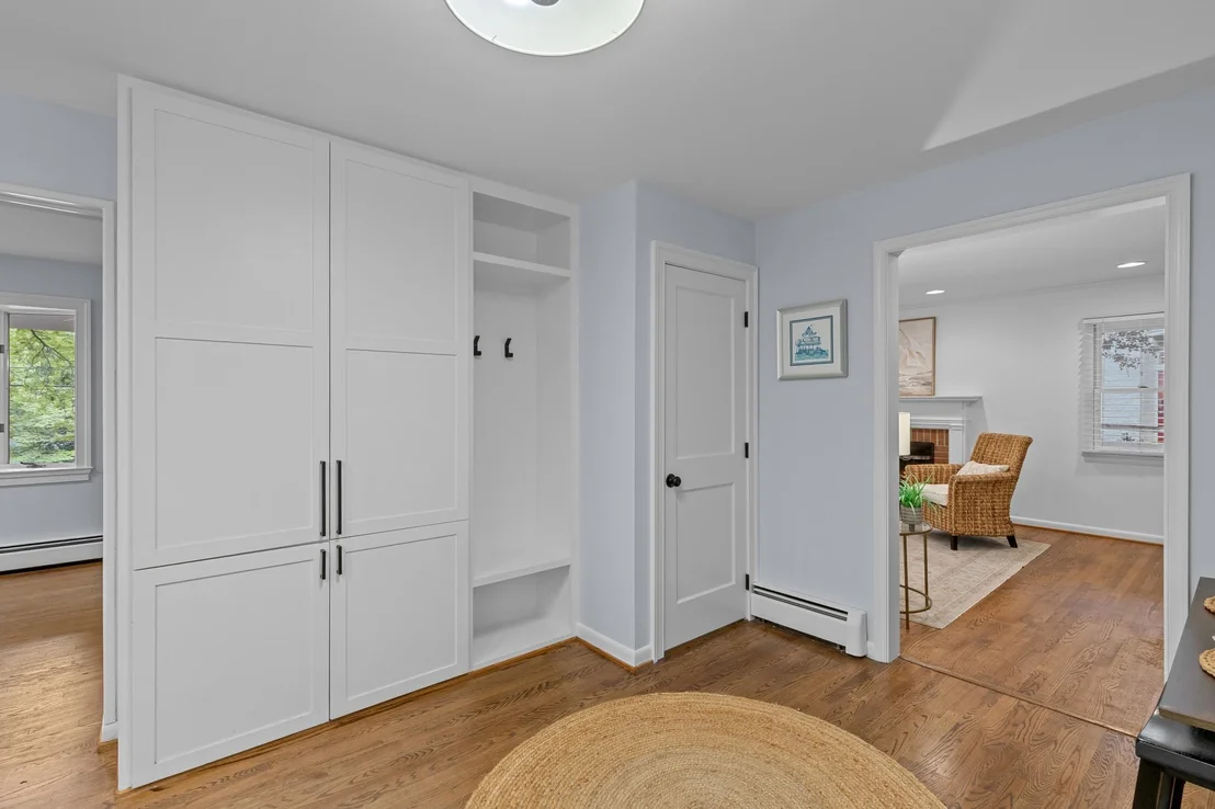 Photo of 2611 OGLETON ROAD