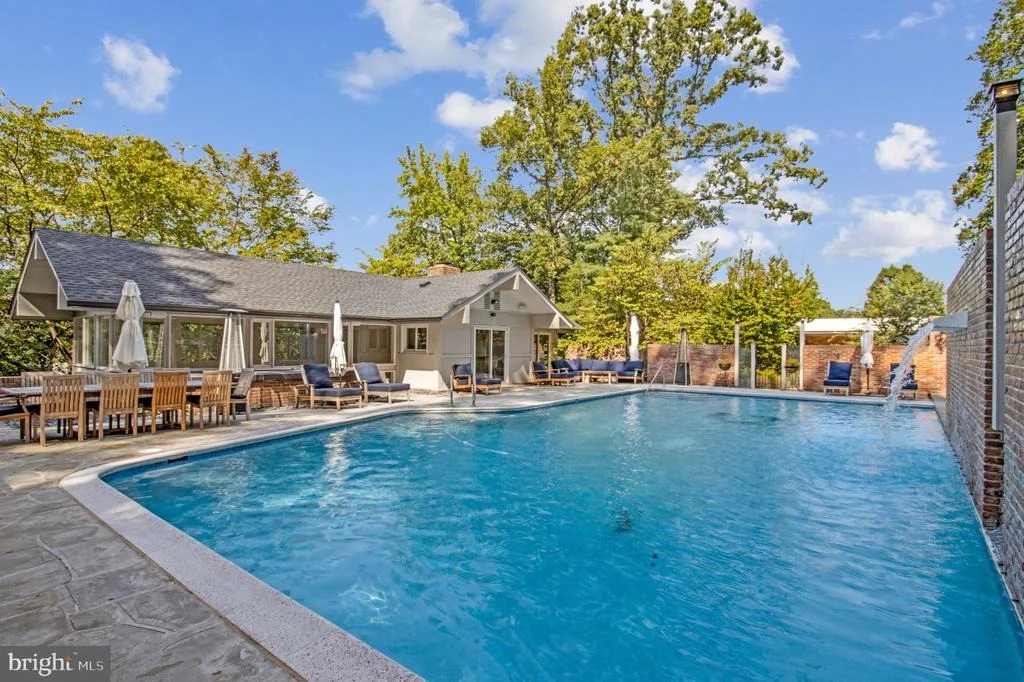 Photo of 1753 ARMY NAVY DRIVE