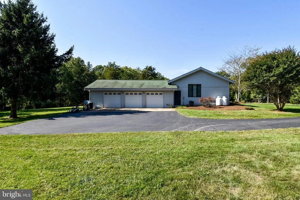 Photo of 3905 ALDIE ROAD