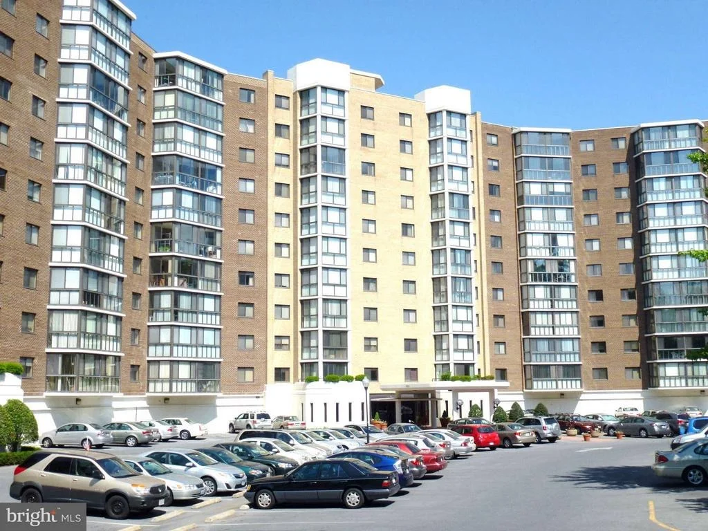 Photo of Unit 3616 at 15115 INTERLACHEN DRIVE
