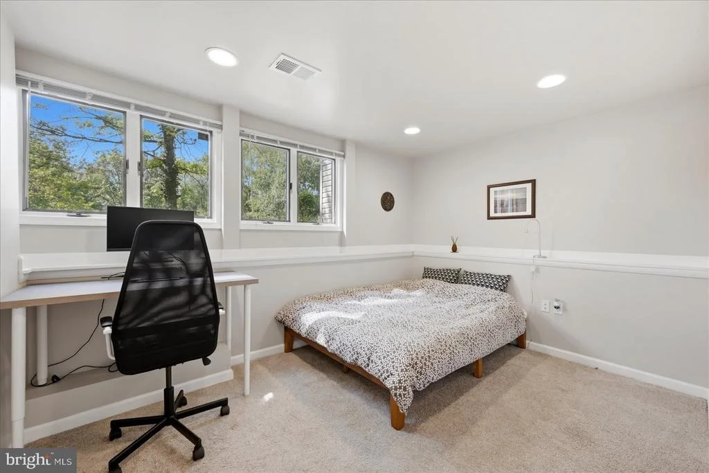 Photo of 10929 HOWLAND DRIVE