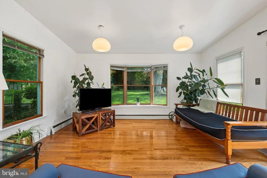 Photo of 213 PIPING ROCK DRIVE