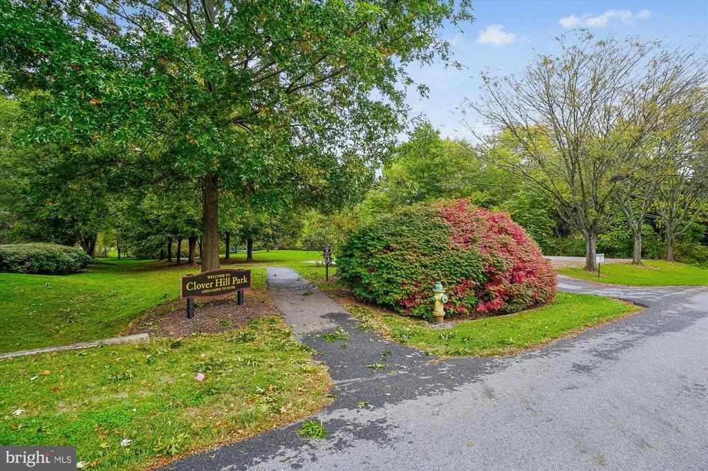 Photo of 8116 LAUREL RIDGE ROAD