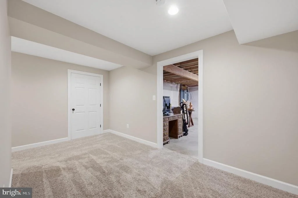 Photo of 295 KING LEAR DRIVE