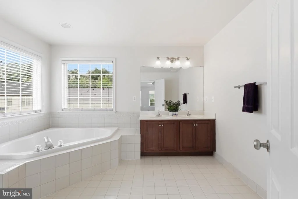 Photo of 17515 MINA LANE