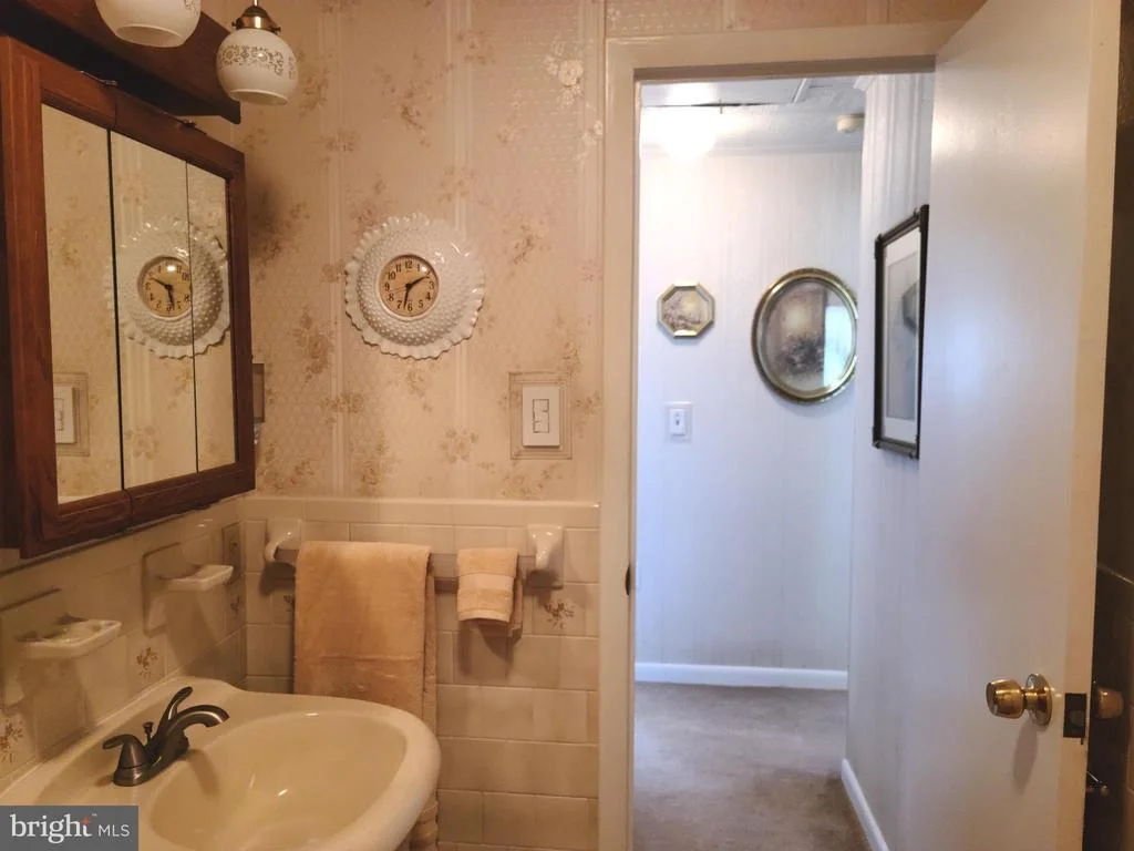 Photo of 477 CARROLLTON DRIVE
