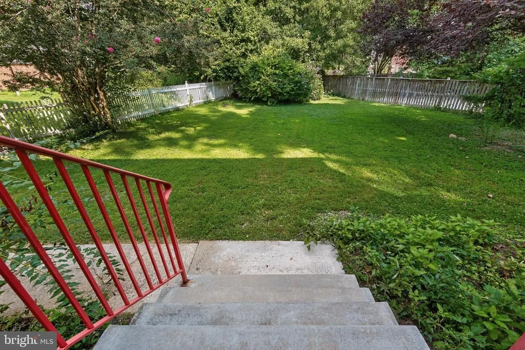 Photo of 9802 FOREST GROVE DRIVE