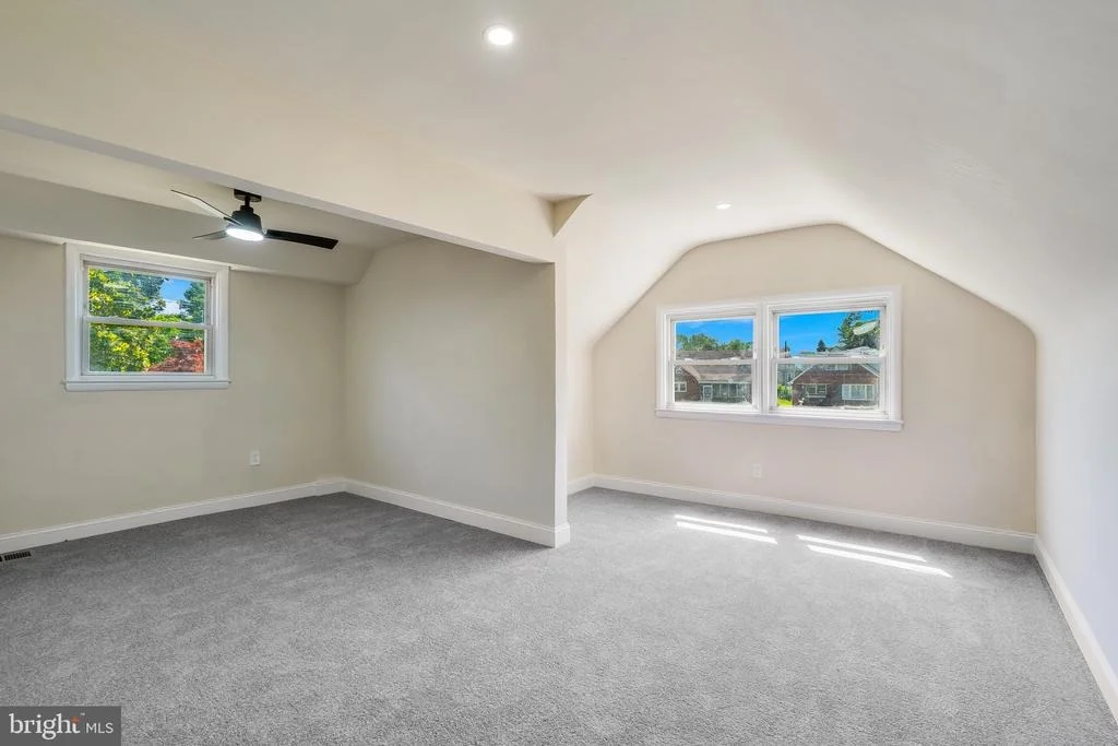 Photo of 5412 BIDDISON AVENUE