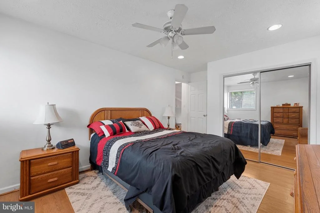 Photo of 5608 HUNTSMOOR ROAD