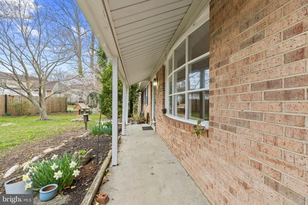 Photo of 9947 BOYDS TURN ROAD