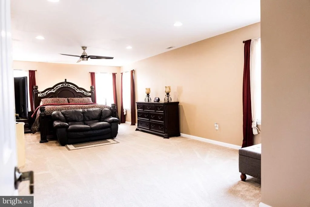 Photo of 100 3RD AVENUE