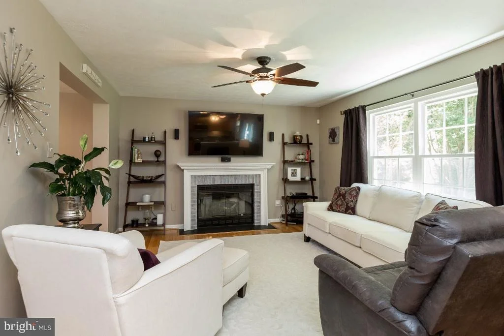 Photo of 4062 LOMAR DRIVE