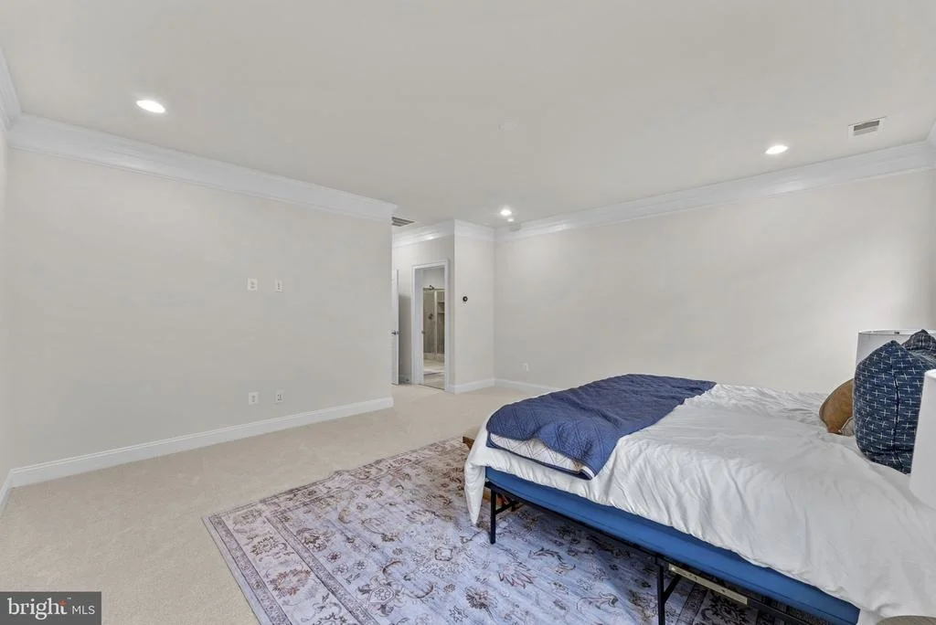 Photo of 23754 KILKERRAN DRIVE