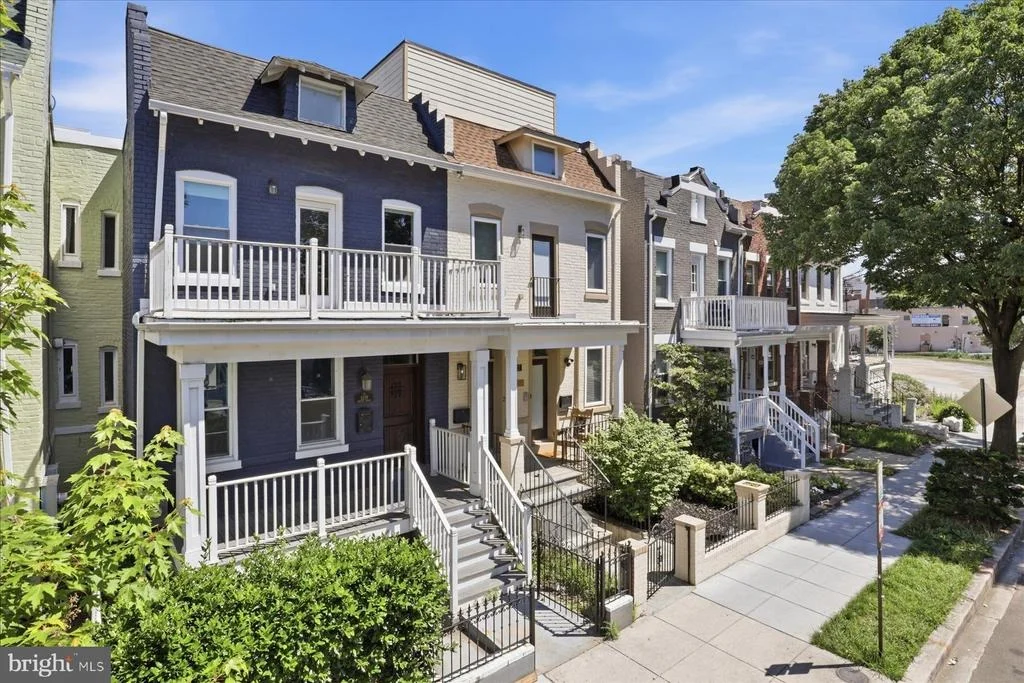 Photo of 1119 STAPLES STREET NE