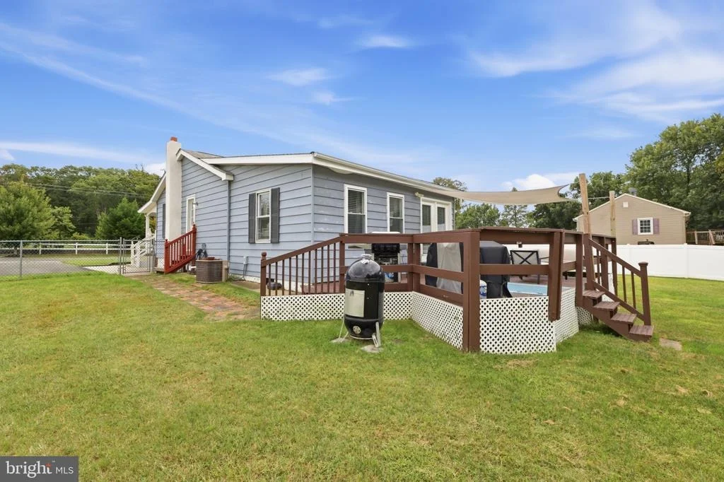 Photo of 989 BOUNDARY ROAD
