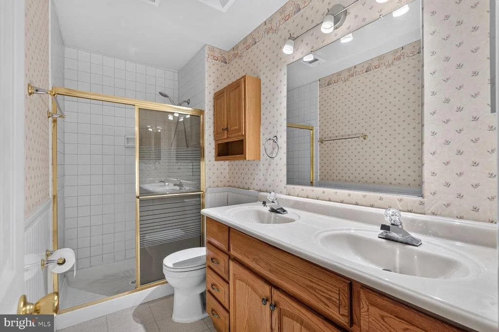 Photo of 323 AVONDALE DRIVE