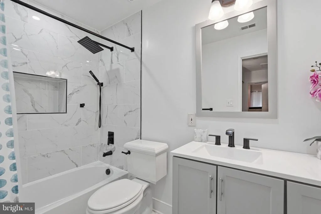 Photo of 4936 SAUQUOIT LANE