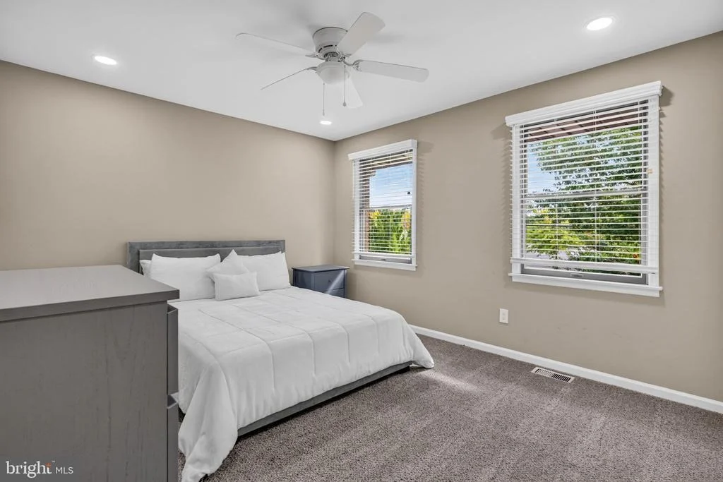 Photo of 1102 SPRINGDALE ROAD