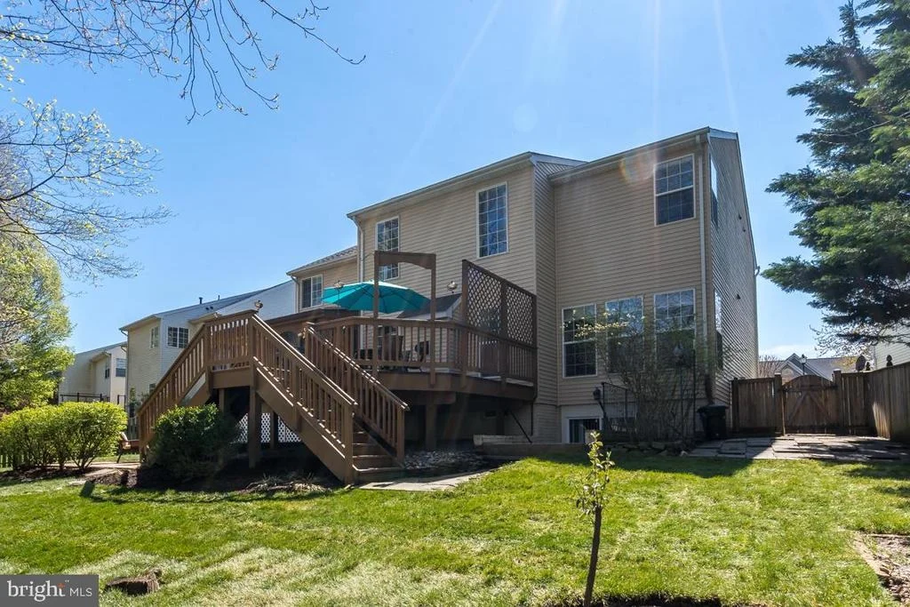 Photo of 17221 PICKWICK DRIVE