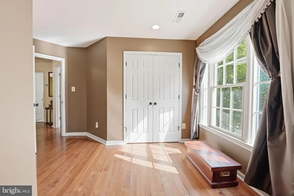 Photo of 7864 MEADOWGATE DRIVE