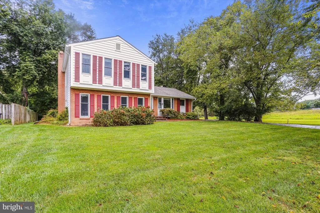 Photo of 6007 WISS DRIVE