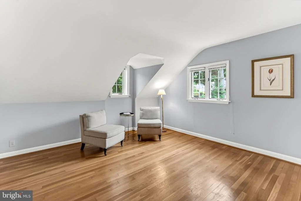 Photo of 809 ENDERBY DRIVE