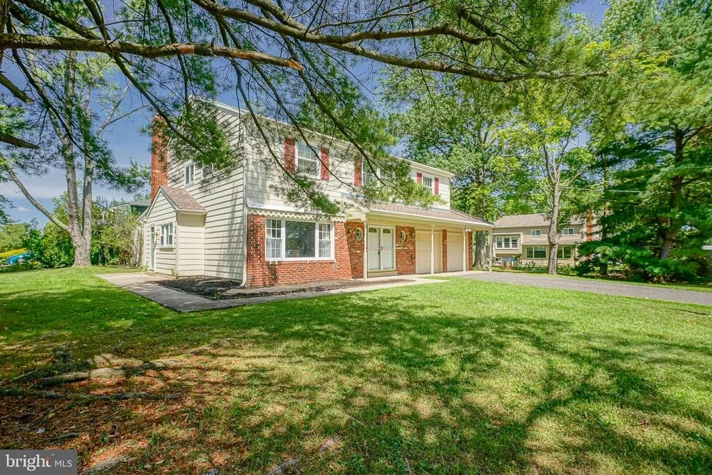 Photo of 1016 EAGLE LANE