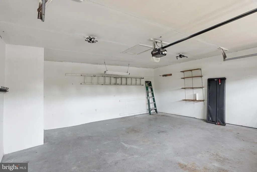 Photo of 2592 JOHN MILTON DRIVE