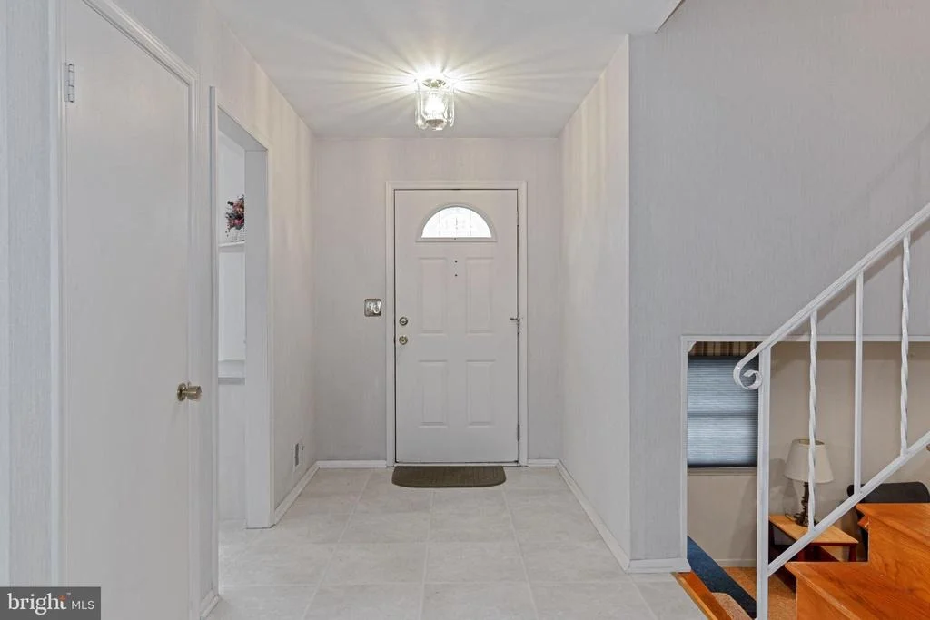 Photo of 9816 GREENVIEW LANE