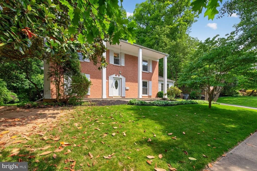 Photo of 1395 STRATTON DRIVE