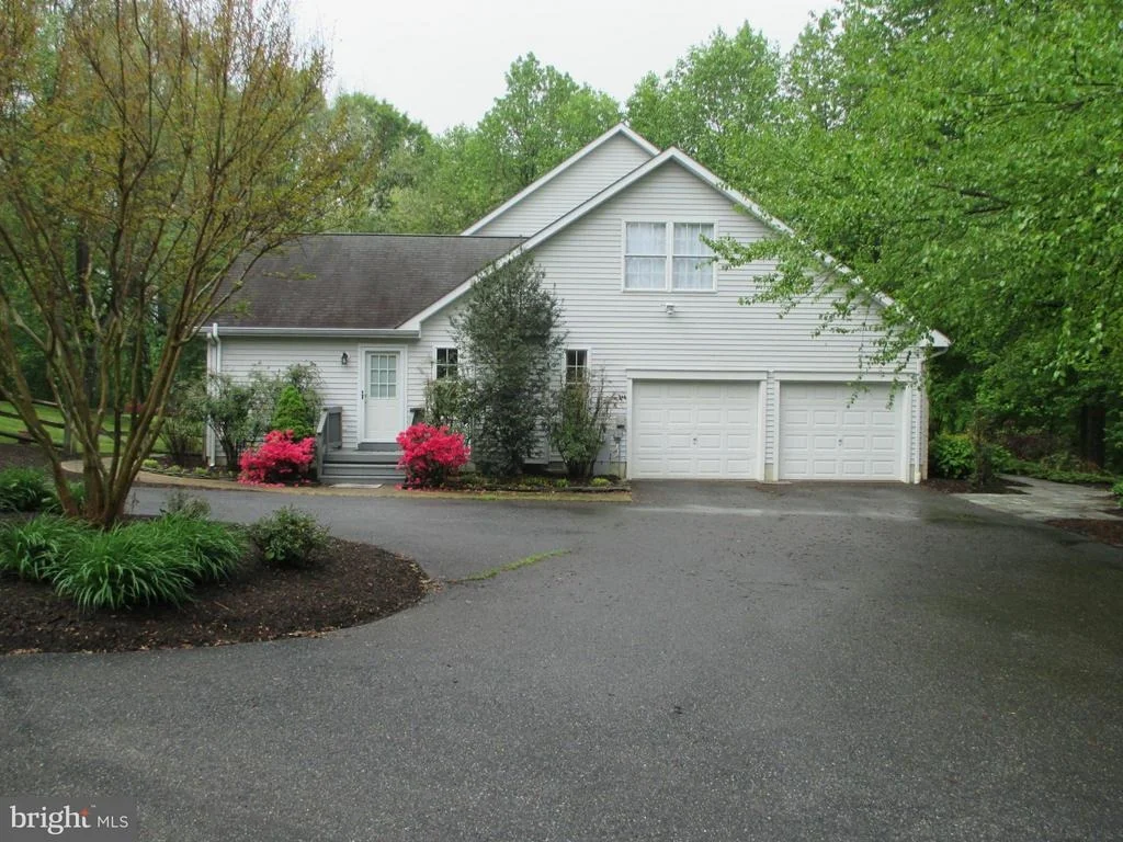 Photo of 907 SAINT EVA LANE