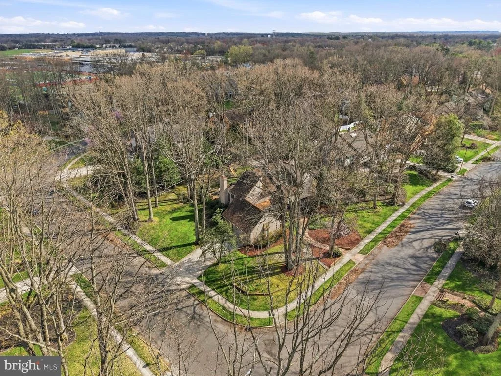 Photo of 1 WINDSOR DRIVE