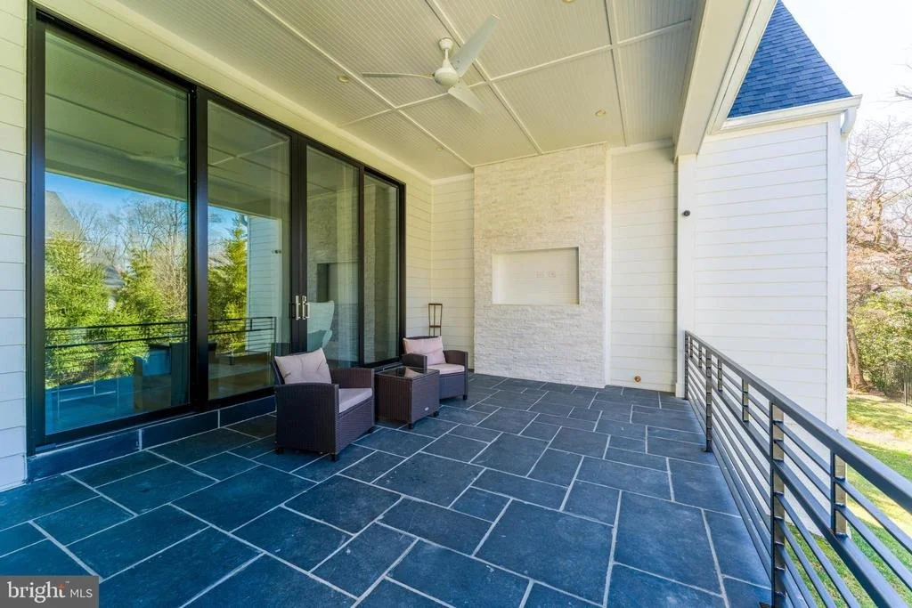 Photo of 908 WALKER ROAD