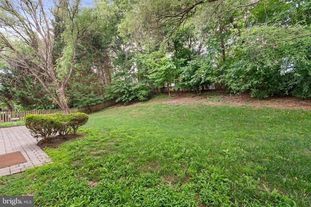 Photo of 9351 WORTHINGTON DRIVE
