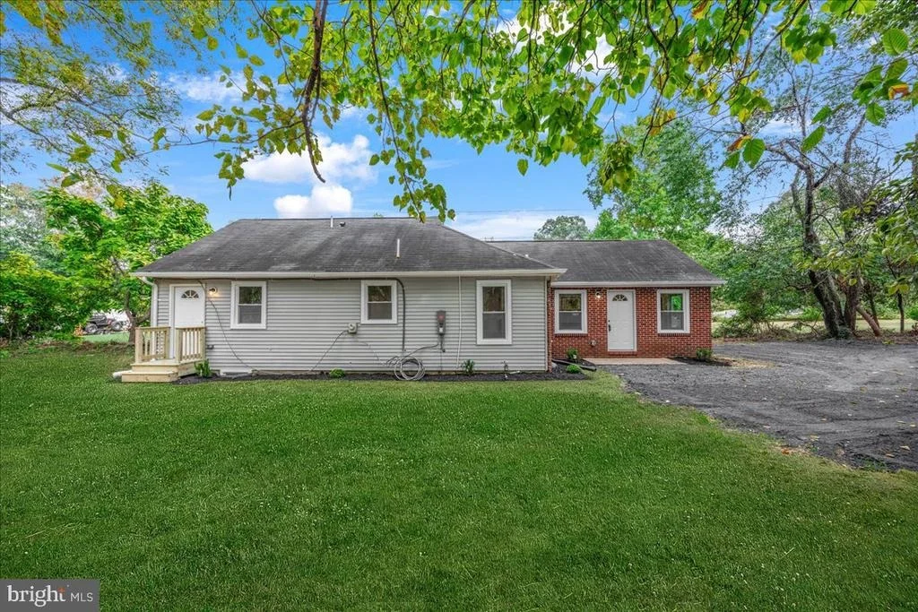 Photo of 714 E PASADENA ROAD
