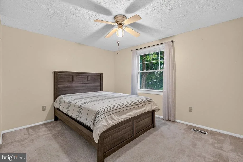 Photo of 935 MARINE DRIVE