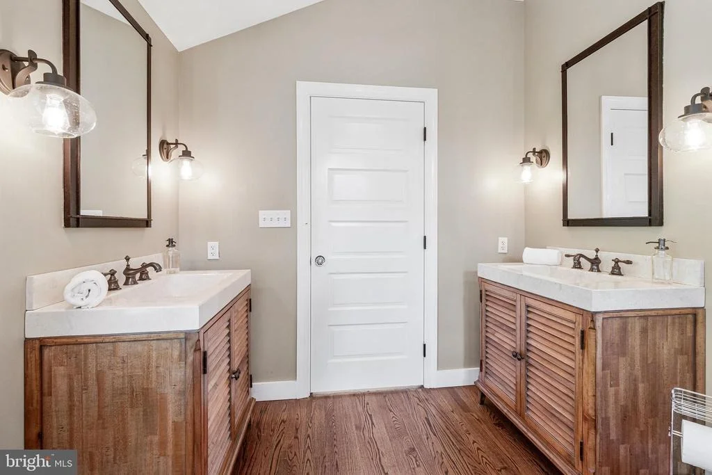 Photo of 4701 RIVER ROAD